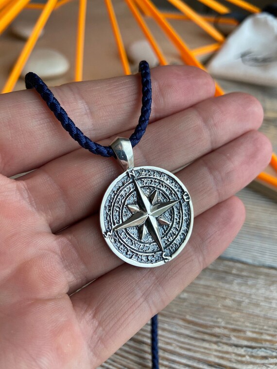 Compass star shop necklace