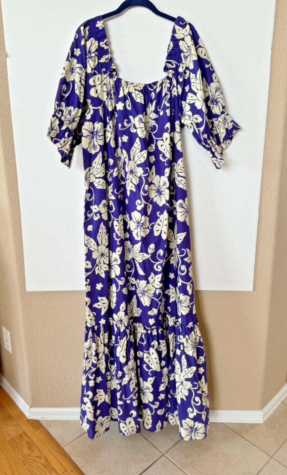【ハワイ製 フラダンス衣装】パープル T&L MUUMUU FACTORY ハワイ製 フラダンス衣装】パープル T&L MUUMUU FACTORY