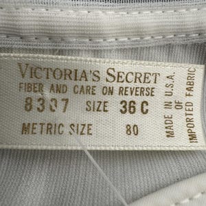 Soutien-gorge Victoria's Secret Vtg NWT Soutien-gorge en satin liquide ivoire Mousseline de soie transparente 36C Mariage image 7