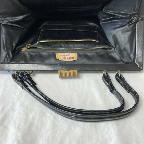 Saks Fifth Avenue Collection - Authenticated Handbag - Leather Black For Woman, Good condition