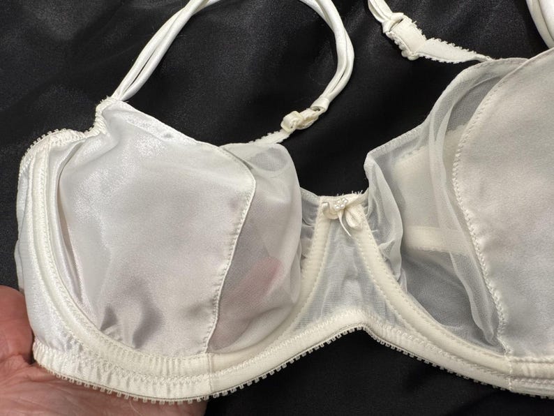 Soutien-gorge Victoria's Secret Vtg NWT Soutien-gorge en satin liquide ivoire Mousseline de soie transparente 36C Mariage image 2