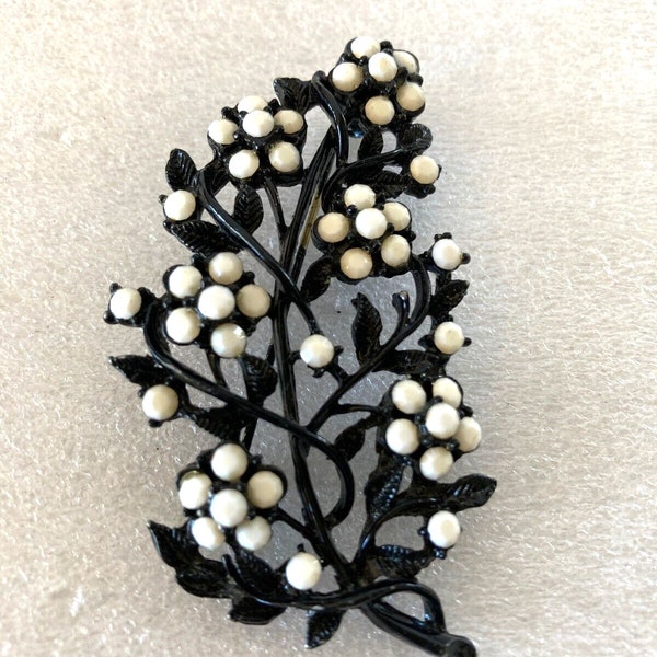 Black Japanned and White Faceted Glass Leaf Brooch Pin Vintage