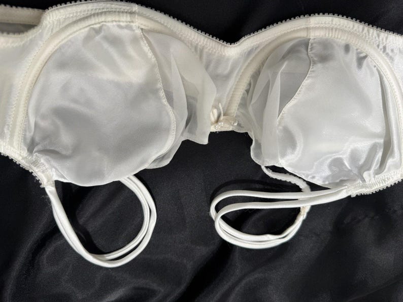 Soutien-gorge Victoria's Secret Vtg NWT Soutien-gorge en satin liquide ivoire Mousseline de soie transparente 36C Mariage image 11