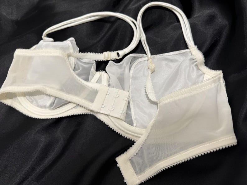 Soutien-gorge Victoria's Secret Vtg NWT Soutien-gorge en satin liquide ivoire Mousseline de soie transparente 36C Mariage image 8