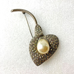Marcasite Sterling Silver 925 Brooch Faux Pearl Belly Pin Floral Flower