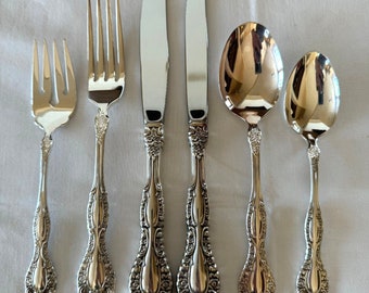 Oneida Rogers 1881 Victorian Classic Silverplate 54 Pc SVC for 8 w Steak Knives