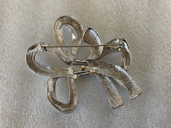 Vintage Monet Silver Tone Large Bow Brooch Pin Si… - image 2