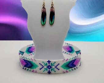 Feather Match Choker Set