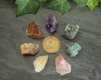 Ensembles de sept pierres naturelles brutes pour chakras