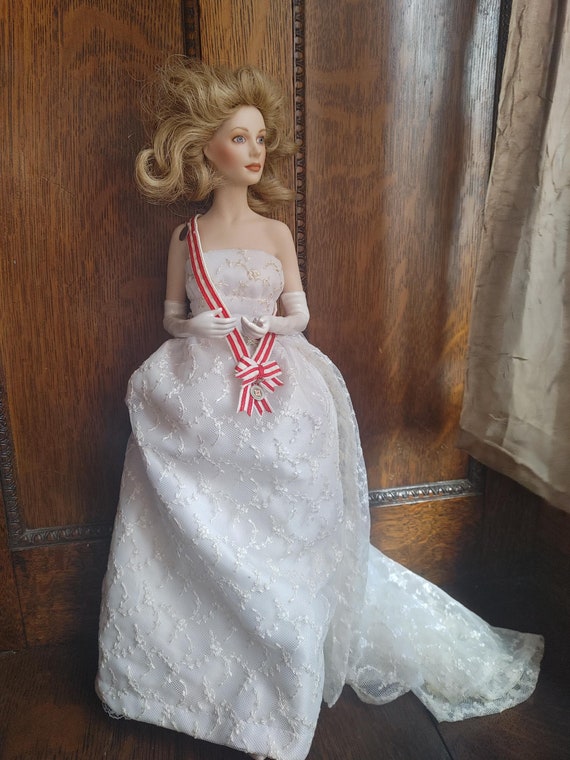 Franklin Mint Porcelain 17 Princess Grace Heirloom Portrait Doll Has No Crown Etsy Ireland