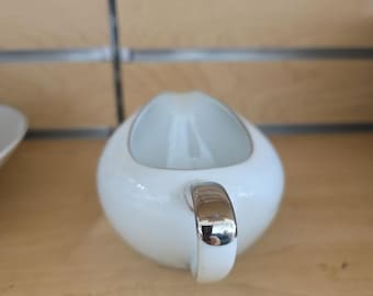 ヴィンテージ磁器クリーマー ミカサ アリエス 8262 ファインチャイナ 日本製 白銀麦柄