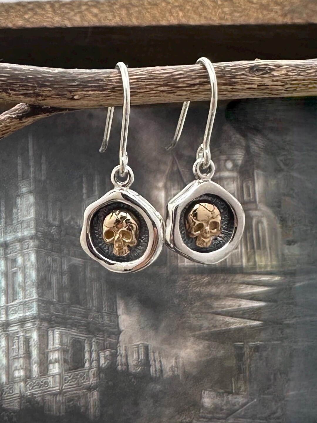 Tiny Skull Earrings - Inchoo Bijoux