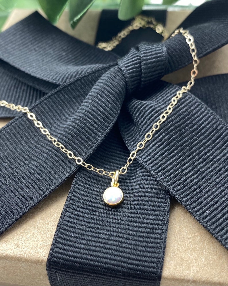 Everyday Jewelry Gold Opal Simple Elegant Gemstone Necklace Dainty Tiny Bello Opal Drop Necklace Layering Necklace Bridesmaid Gifts