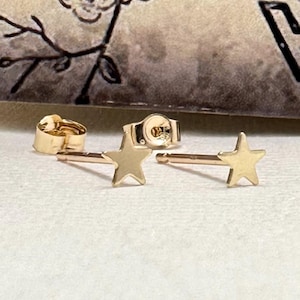 Tiny Stud Star Earrings - Solid 14K Real Gold Stars, Solid Gold Tiny Stars, Minimal Earrings, Celestial Design, Best Graduation Gift, BFF