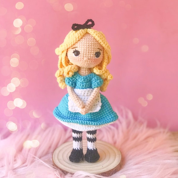 Alice crochet pattern/ Alice amigurumi