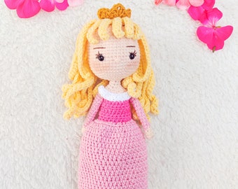 crochet pattern Aurora / doll amigurumi / Aurora amigurumi / PDF in English and Spanish / princess amigurumi