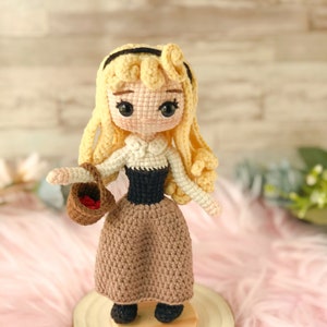 Crochet pattern Aurora amigurumi, pattern princess PDF English and spanish Tutorial digital