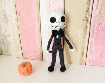 crochet pattern Jack skelleton/ halloween amigurumi / PDF in english and spanish / doll amigurumi / crochet pattern halloween