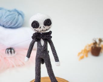 Wzór szydełkowy Jack szkielet/Halloween amigurumi/PDF w języku angielskim i hiszpańskim/amigurumi Jack/lalka amigurumi/wzór szydełkowy