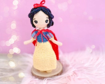 doll amigurumi Snow/ princess amigurumi White/ handmade doll