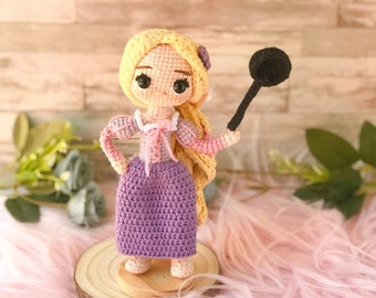 Crochet pattern Rapunzel/ Rapunzel doll amigurumi/ PDF pattern in English and Spanish