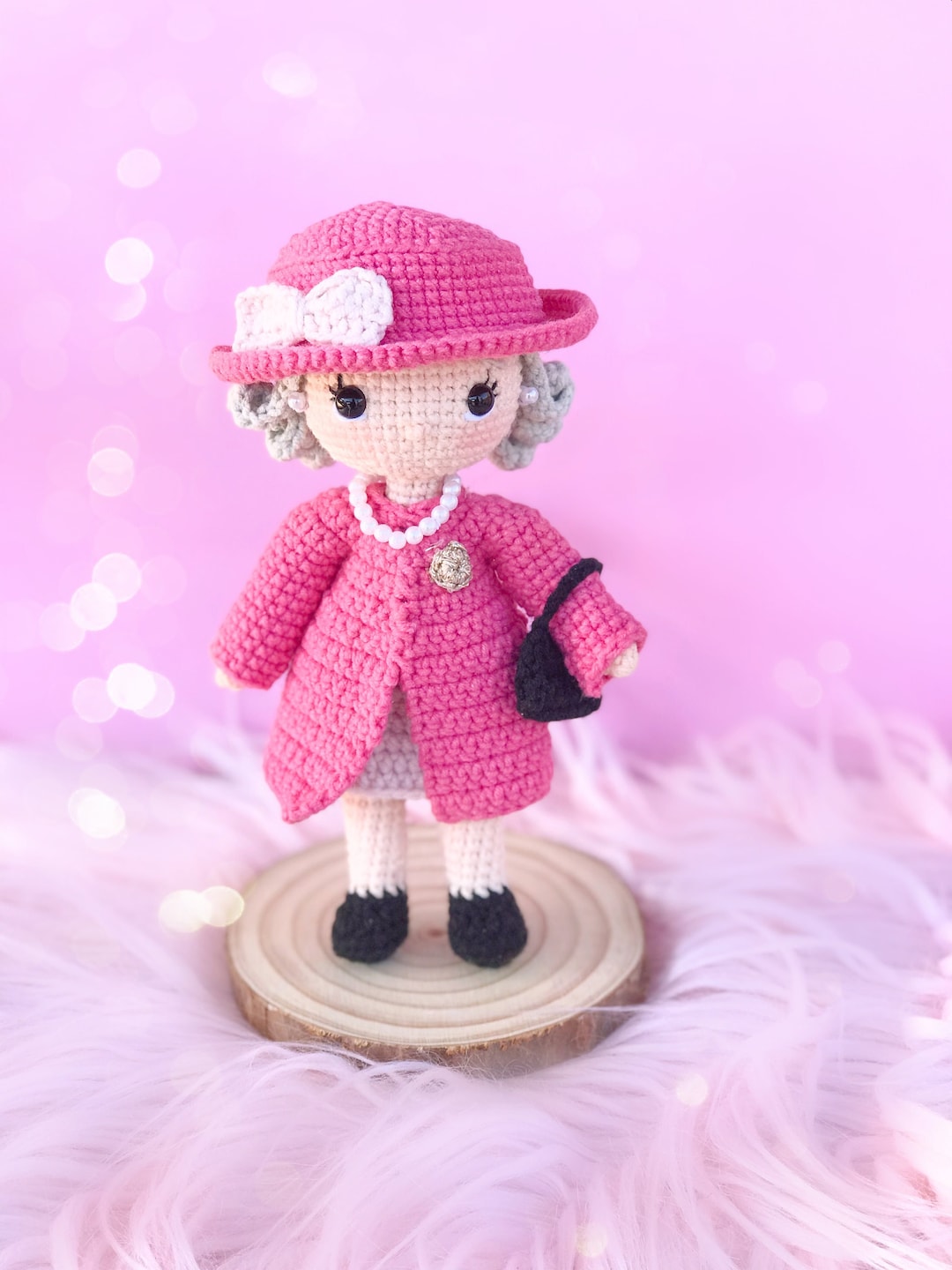 Crochet Pattern Queen/ Elizabeth Amigurumi / Doll Queen Isabel/ Etsy