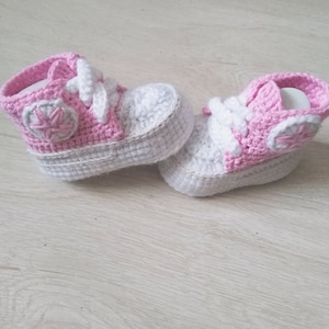 Crochet pattern, converse baby, crochet sneakers, baby sneakers,baby boots, pattern english pdf, crochet baby shoes,