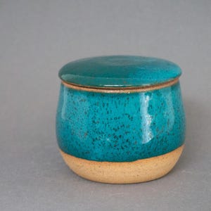 Vaso in ceramica turchese maculato fatto a mano con coperchio – Ciotola in ceramica tornita