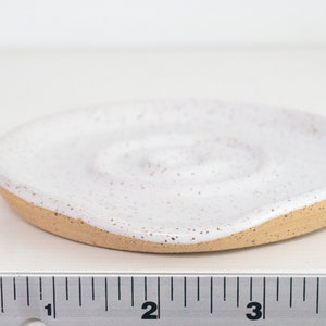 Reposacucharas de cerámica Jabonera Gres hecho a mano de 4 Accesorio de cocina blanco esmaltado imagen 5