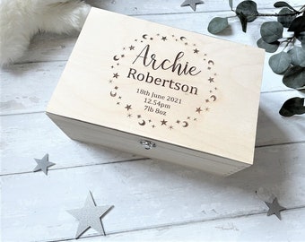 Baby Memory Box | Keepsake Box | Newborn Baby Memories | Childhood Memories | Wreath | Children | Baby Gift | Personalised | Engraved