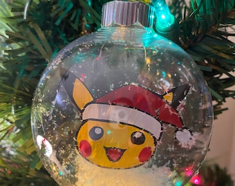 Santa Hoed Pikachu Ornament