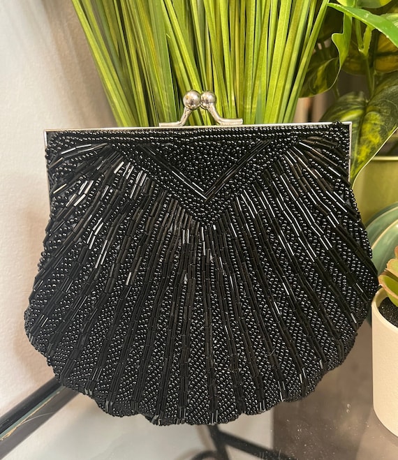 Vintage "Onyx Shell" Sequin Purse - image 1