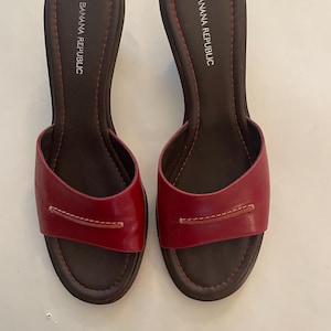 red leather kitten heel slide | 9 | made in italy | banana republic