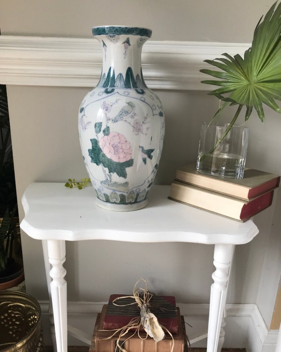 Chinese old porcelain Pastel Flowers and Birds Phoenix Vase