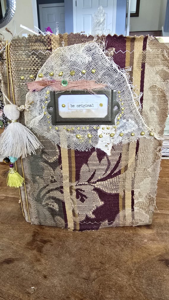 2 JUNK JOURNALS Plus BONUS Fundle For Sale! Pam at The Paper Outpost :)