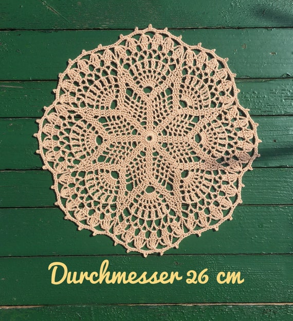 24 x Häkeldeckchen Spitzendeckchen Spitze Untersetzer Weiss /& Beige viele Muster