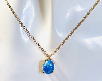 Collar de ópalo azul