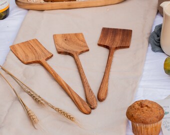 Design Natural Wooden Spatula- Azalea