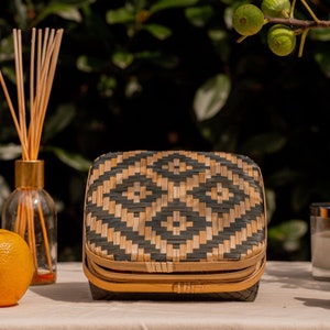 Handmade Natural Pattern Bamboo & Lid Storage, Hand Woven Rattan Bread, Fruit Basket, Vintage Seagrass Organizer, Jewelry Box, Hampton Tray image 2