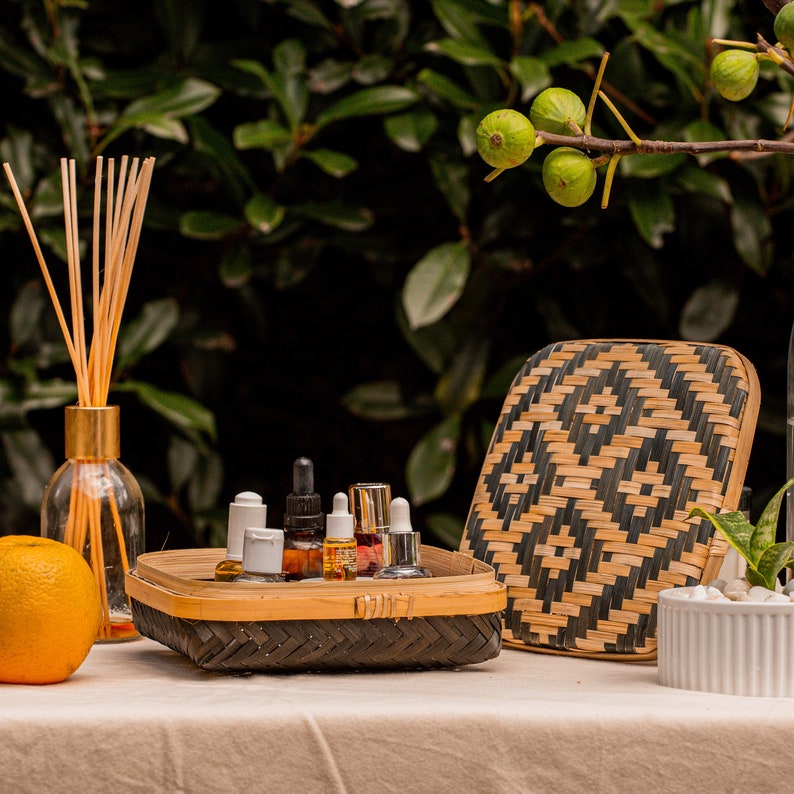 Handmade Natural Pattern Bamboo & Lid Storage, Hand Woven Rattan Bread, Fruit Basket, Vintage Seagrass Organizer, Jewelry Box, Hampton Tray image 1