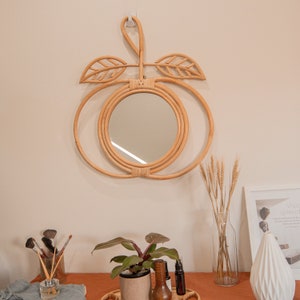 60cm Apple Design Boho Round Rattan Framed Mirror, Natural Hand Woven Wicker, Vintage Handmade Wall Mount Hanging Decor, Hampton Display image 2