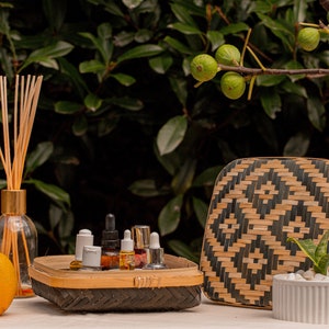 Handmade Natural Pattern Bamboo & Lid Storage, Hand Woven Rattan Bread, Fruit Basket, Vintage Seagrass Organizer, Jewelry Box, Hampton Tray image 3