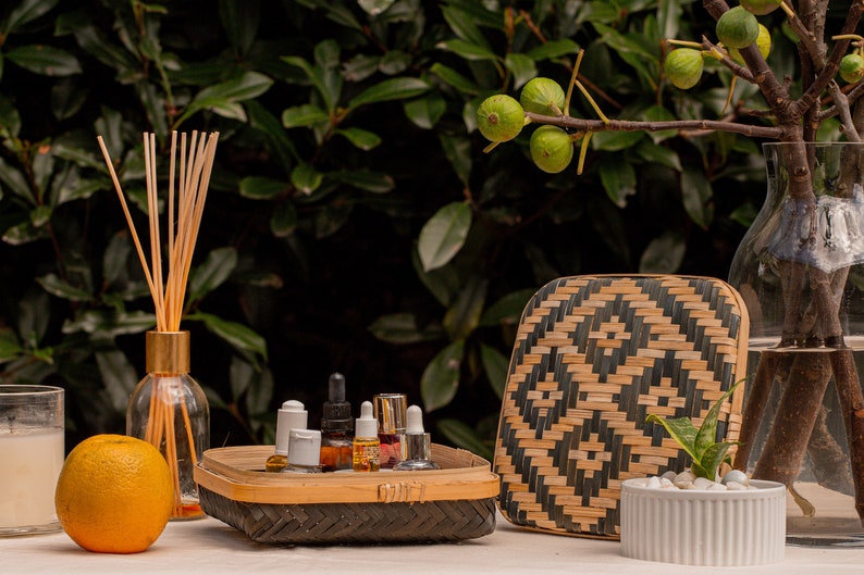 Handmade Natural Pattern Bamboo & Lid Storage, Hand Woven Rattan Bread, Fruit Basket, Vintage Seagrass Organizer, Jewelry Box, Hampton Tray image 3