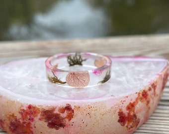 Handcrafted Clear Resin Ring: Dried Hydrangea & Moss