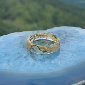 nature resin ring, dried flower ring, pressed flower ring, birth flower ring