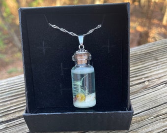 Ocean resin necklace, resin necklace, epoxy resin necklace, beach in a bottle, cruise gifts, preserved moss pendant, succulent jewelry