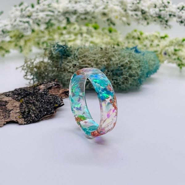 Blue and green iridescent resin ring, thumb rings for women, fairy ring fairycore, cute unique ring, promise ring for her, Resin Jewelry