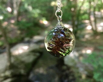Pine cone resin necklace deals