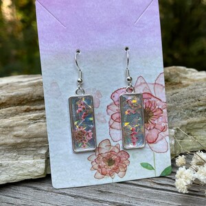 Small flower earring, epoxy resin earrings, boho bride earrings, pink resin earrings,  wirewrapped jewelry, succulent jewelry