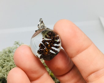 Ketting dennenappelhars, sieraden van houthars